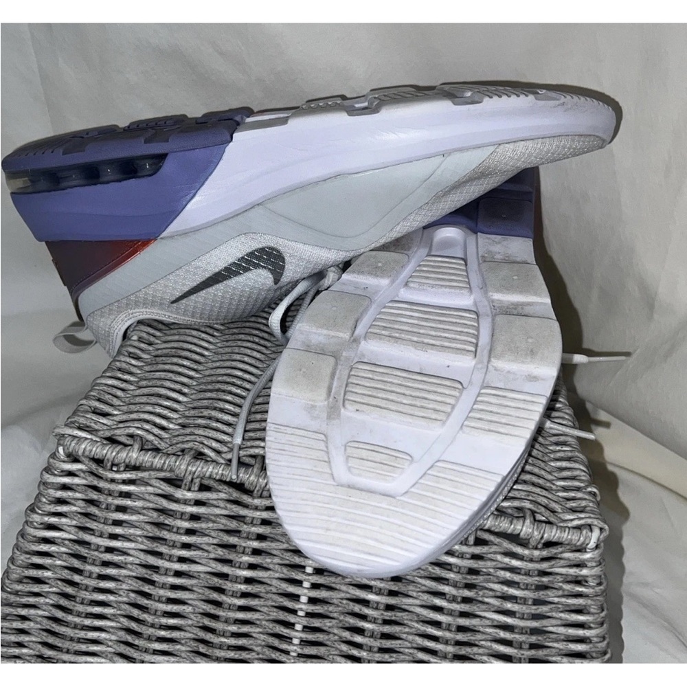 Nike Women's Air Max Motion 2 Size 12 Womens Purple And Red Heal - Picture 5 of 6